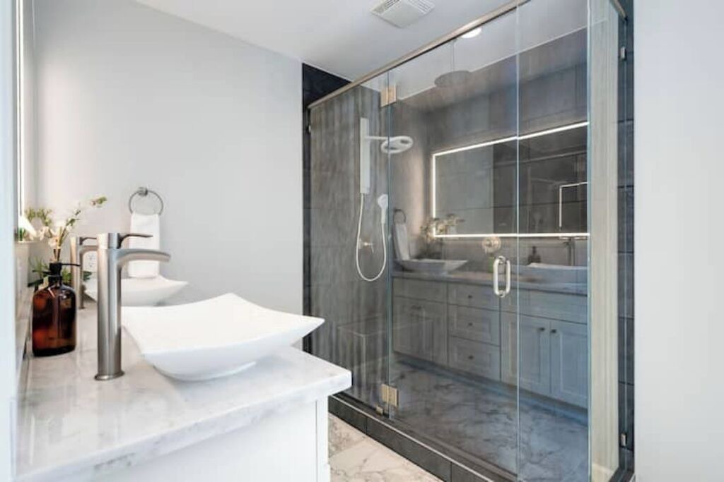 Photo of Bathroom in Southeast Magnolia