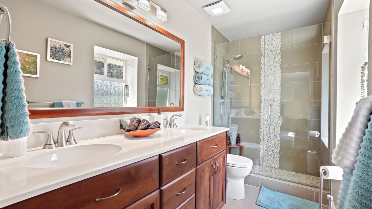 Photo of Bathroom in West Bench