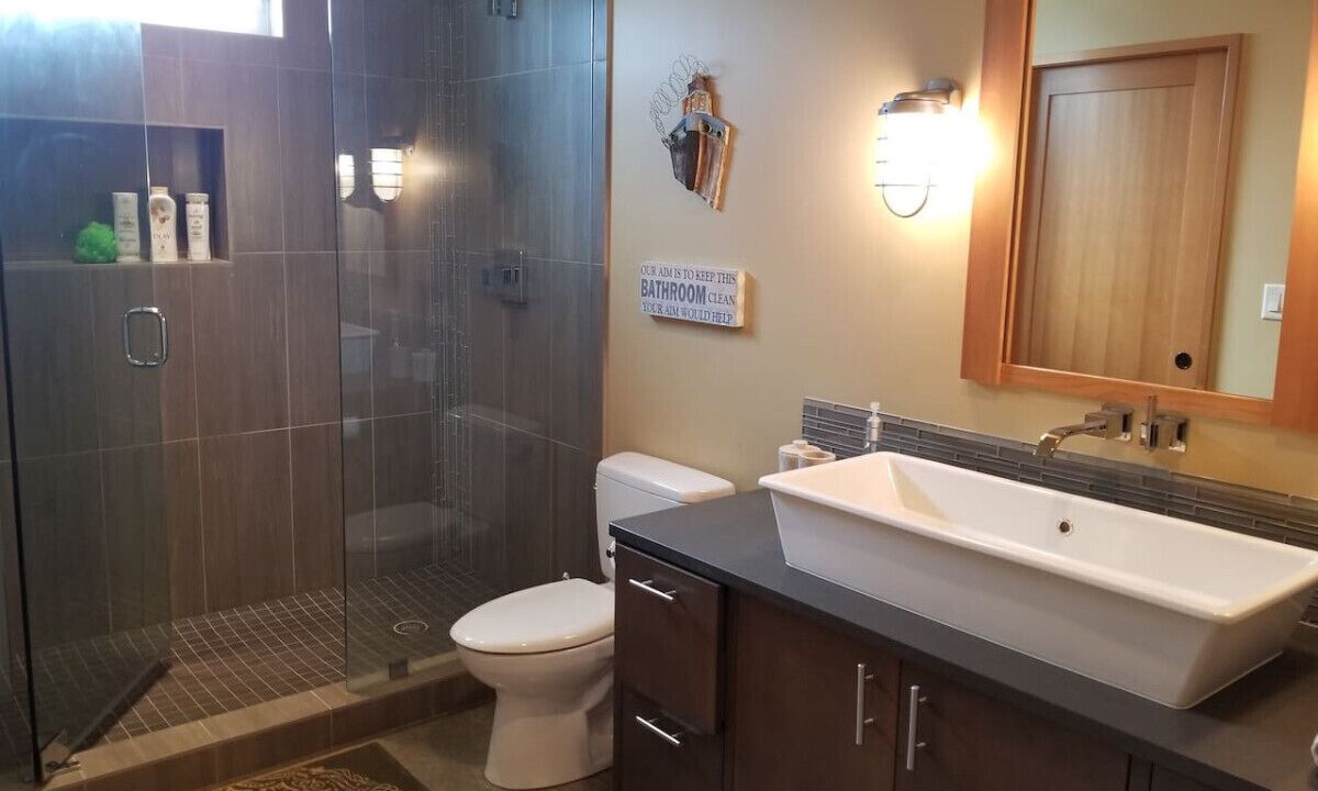 Photo of Bathroom in Point Roberts