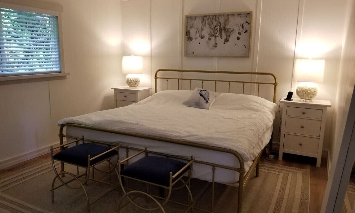 Photo of Bedroom in Point Roberts