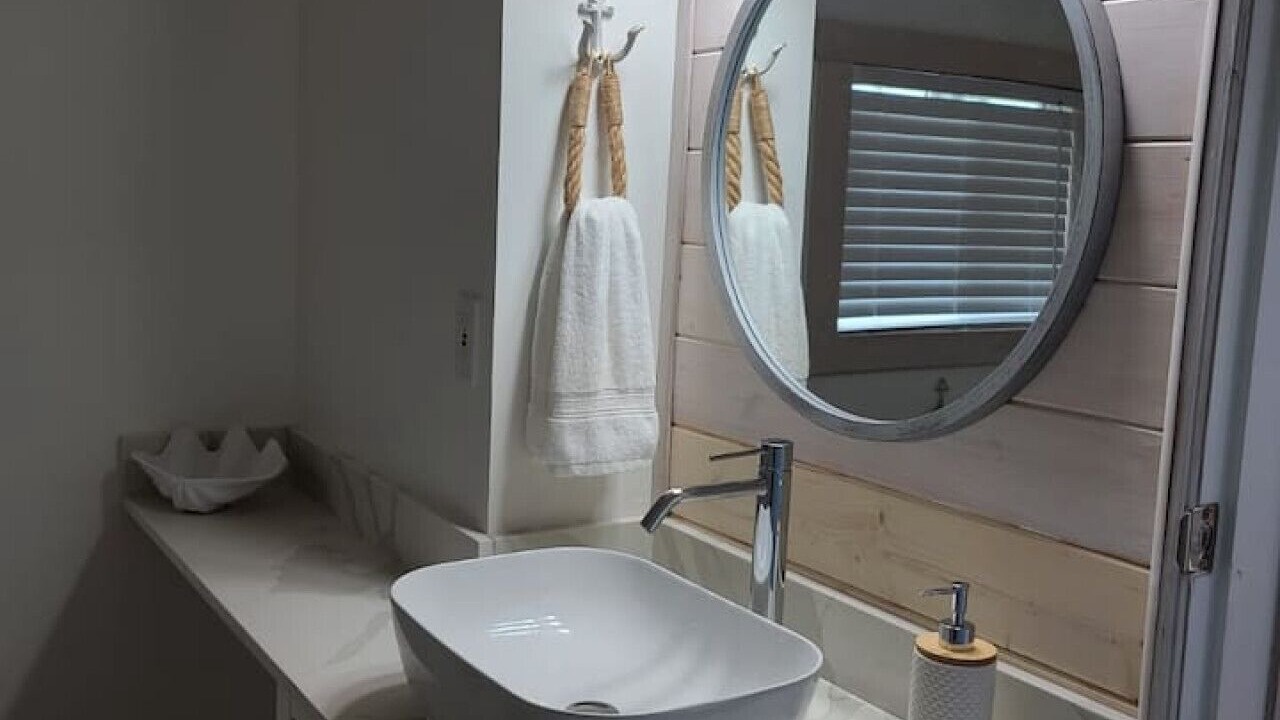 Photo of Bathroom in Point Roberts