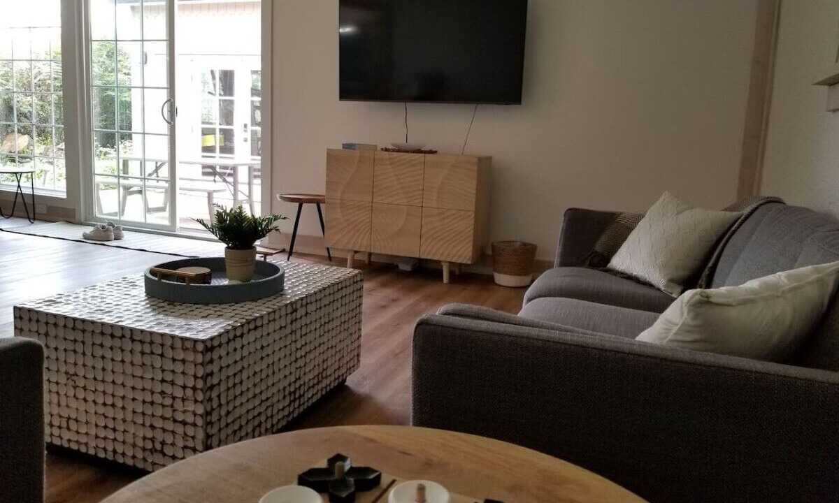 Photo of Livingroom in Point Roberts