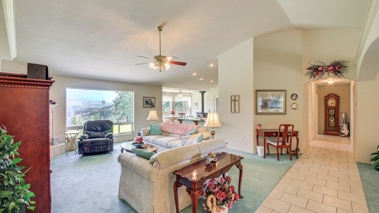 Photo of Bedroom in Boundary County