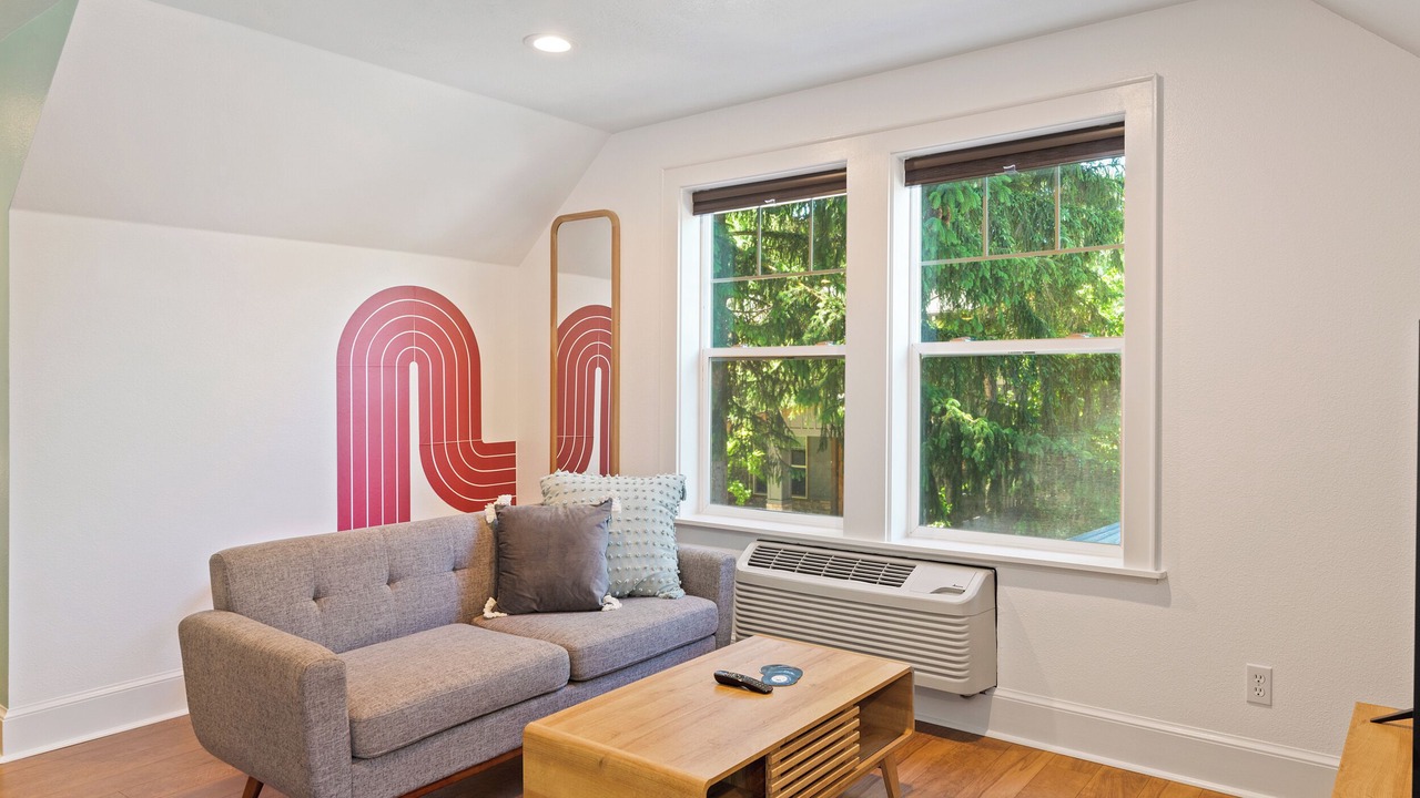 Photo of Livingroom in North End