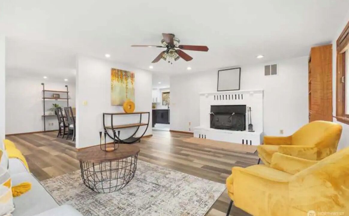 Photo of Livingroom in Bonney Lake