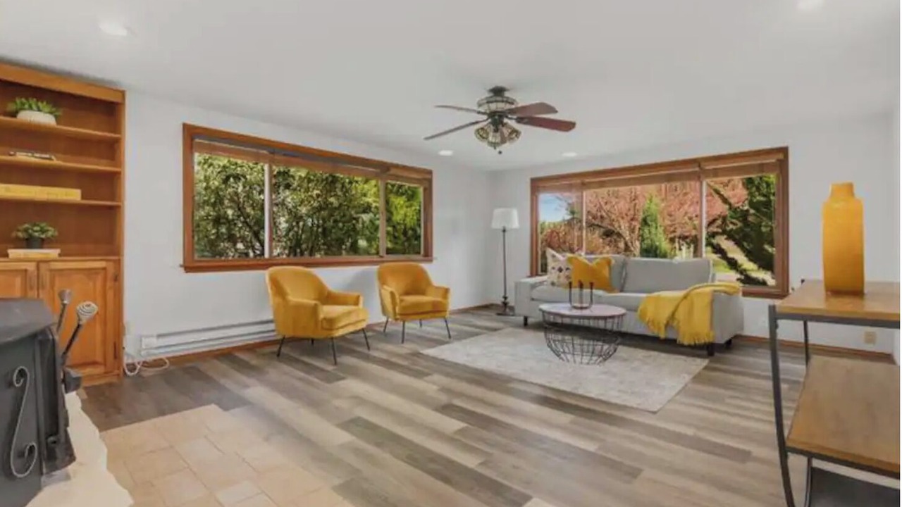 Photo of Livingroom in Bonney Lake