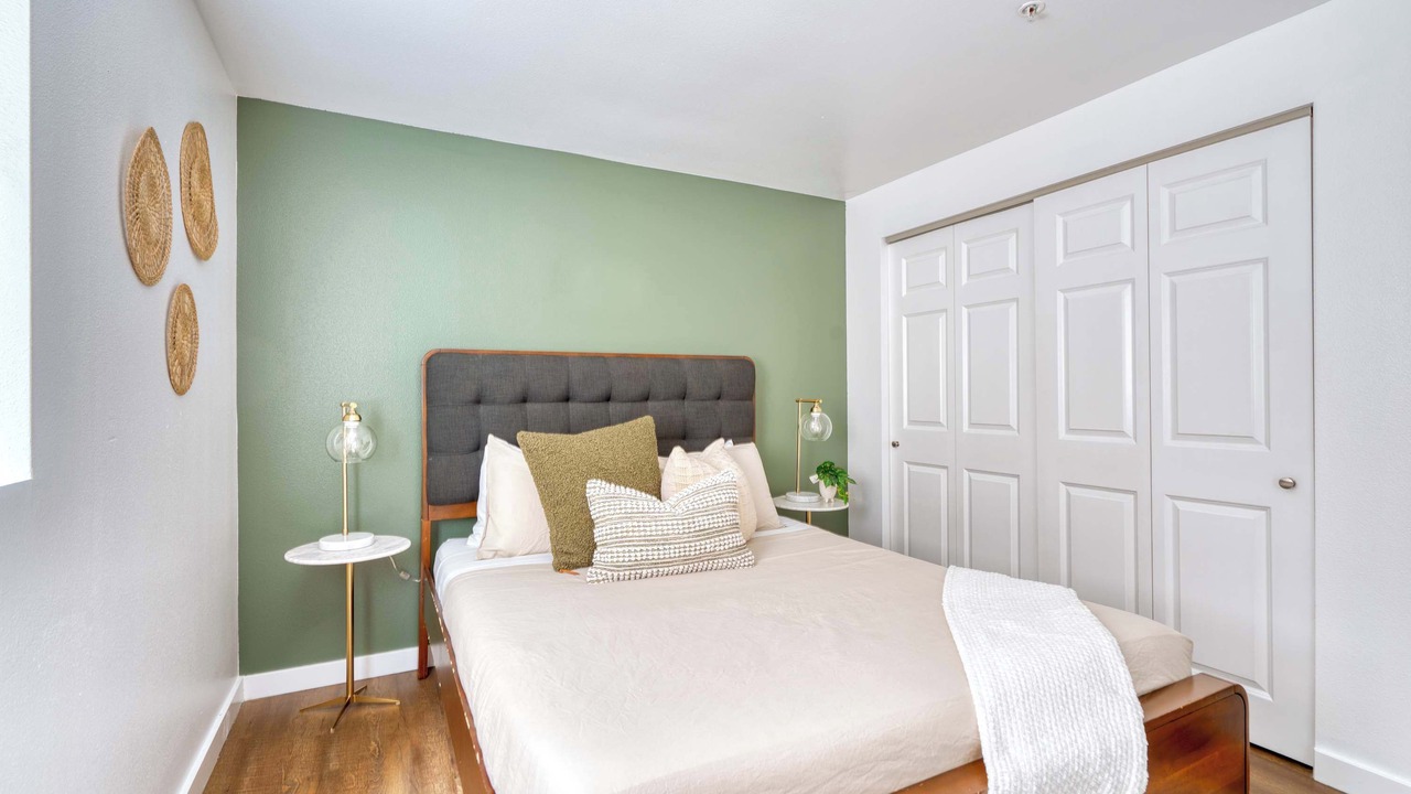 Photo of Bedroom in Sullivan's Gulch