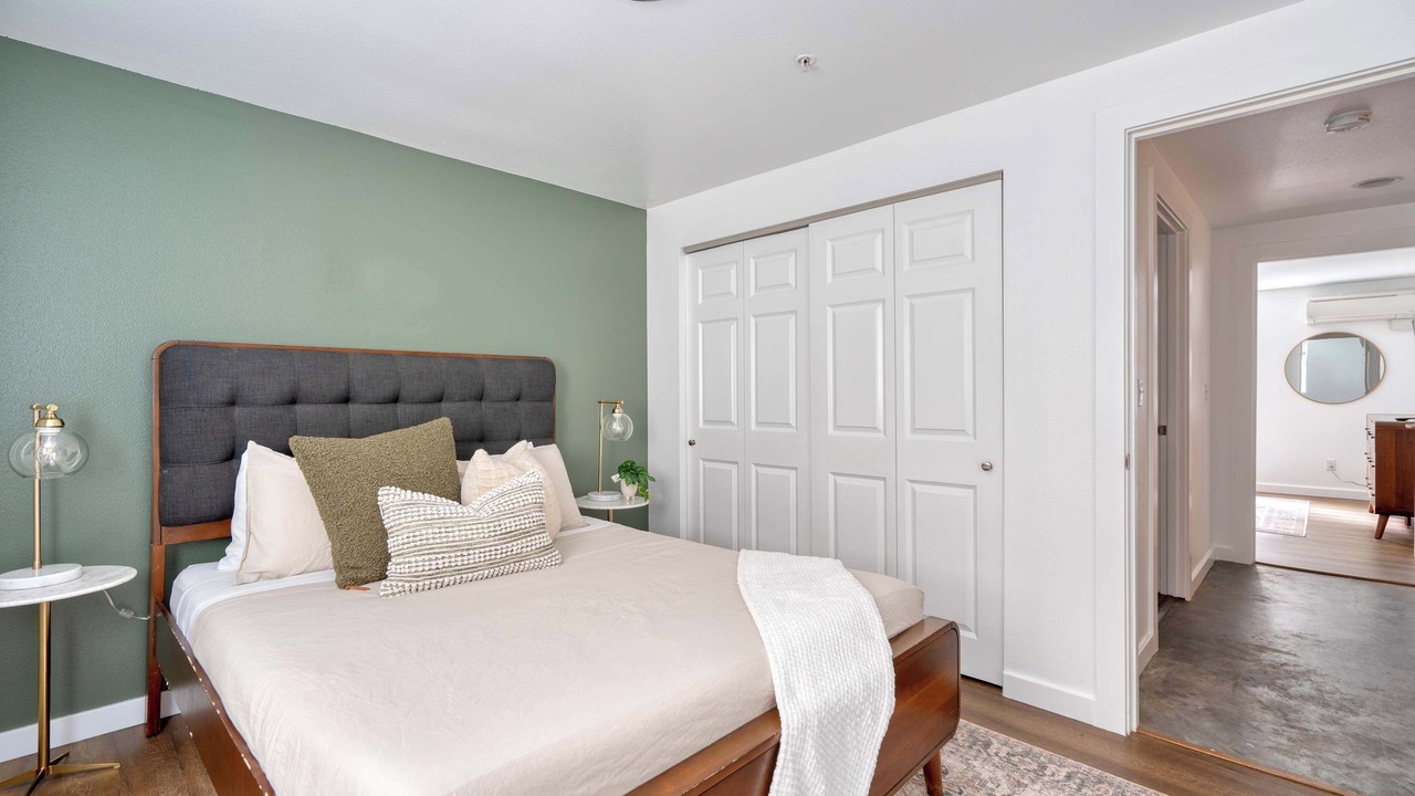 Photo of Bedroom in Sullivan's Gulch