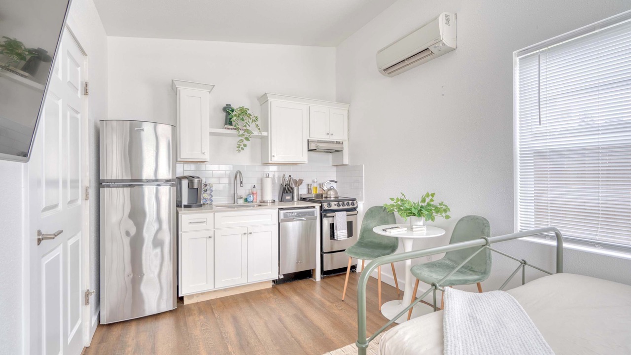 Photo of Kitchen in Sullivan's Gulch