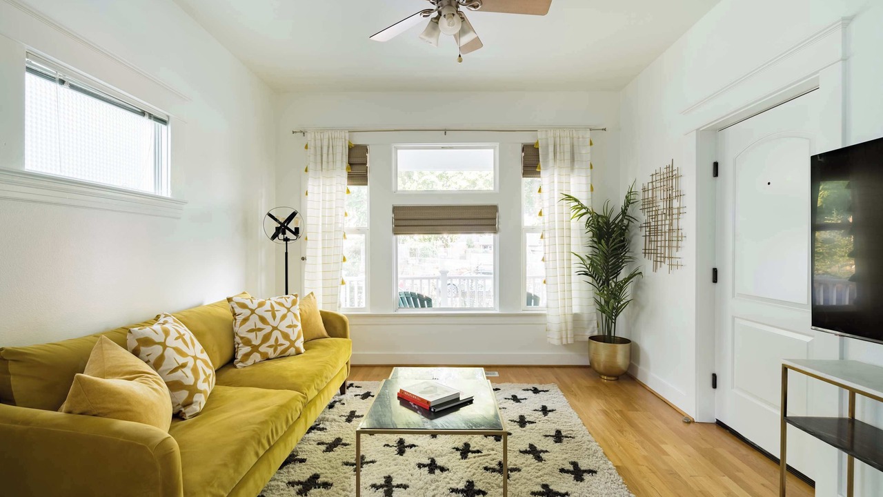 Photo of Livingroom in Mississippi District