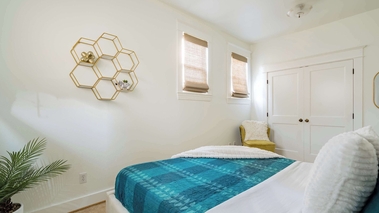 Photo of Bedroom in Mississippi District