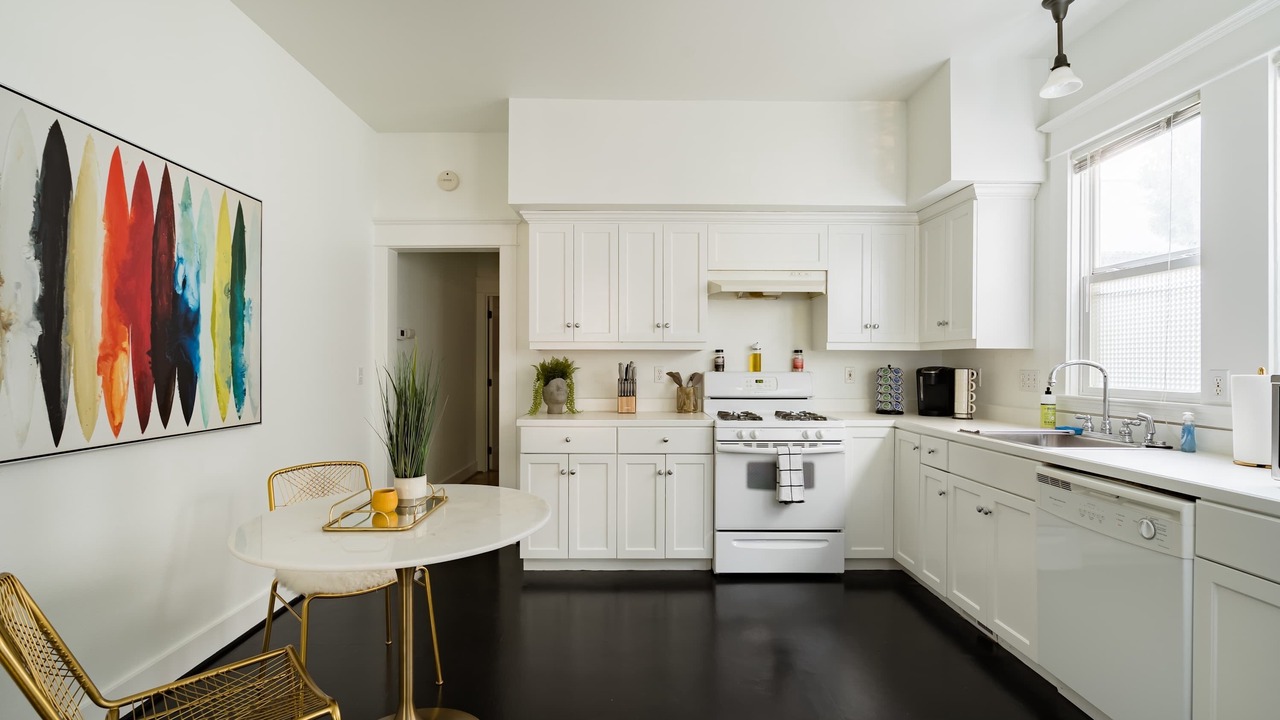 Photo of Kitchen in Mississippi District