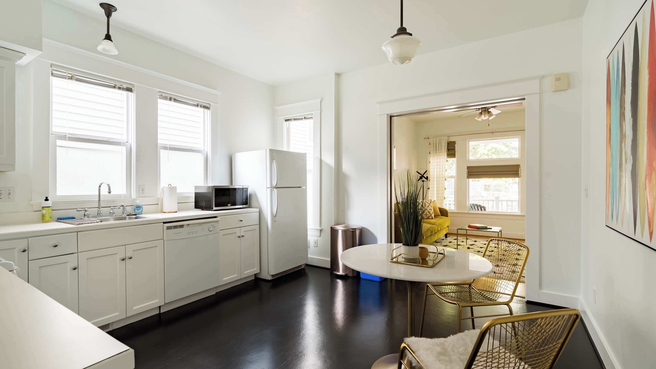 Photo of Kitchen in Mississippi District