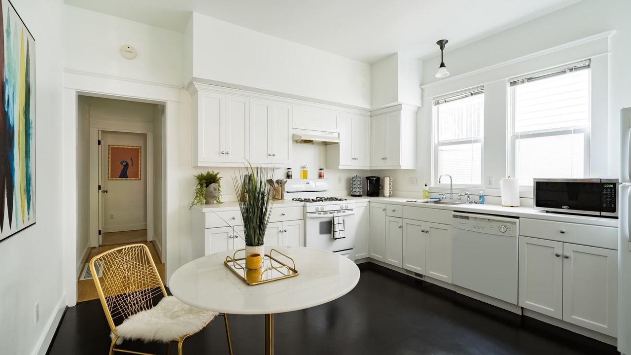 Photo of Kitchen in Mississippi District