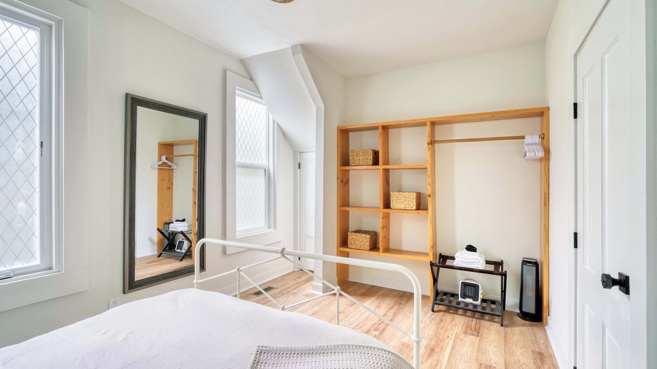 Photo of Bedroom in Uptown