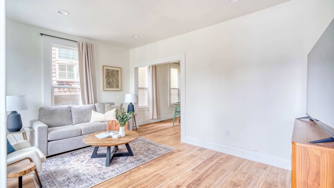 Photo of Livingroom in Uptown