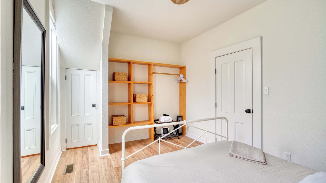 Photo of Bedroom in Uptown
