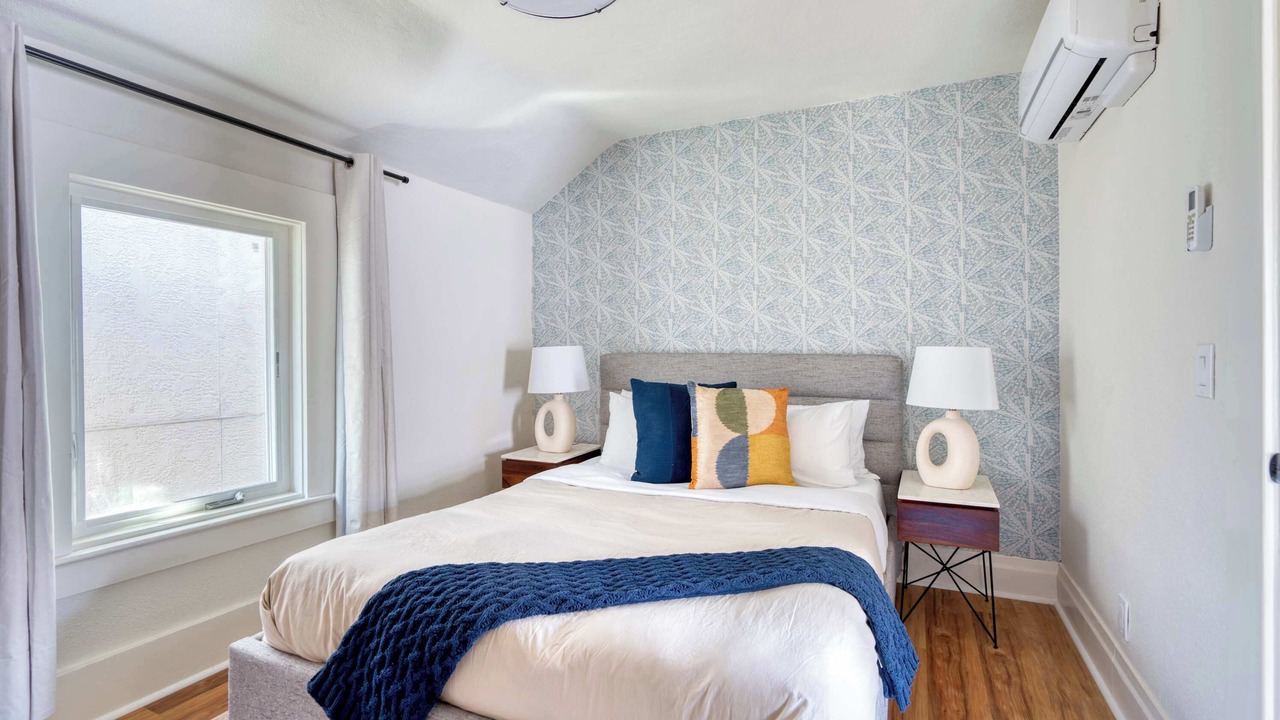 Photo of Bedroom in Uptown