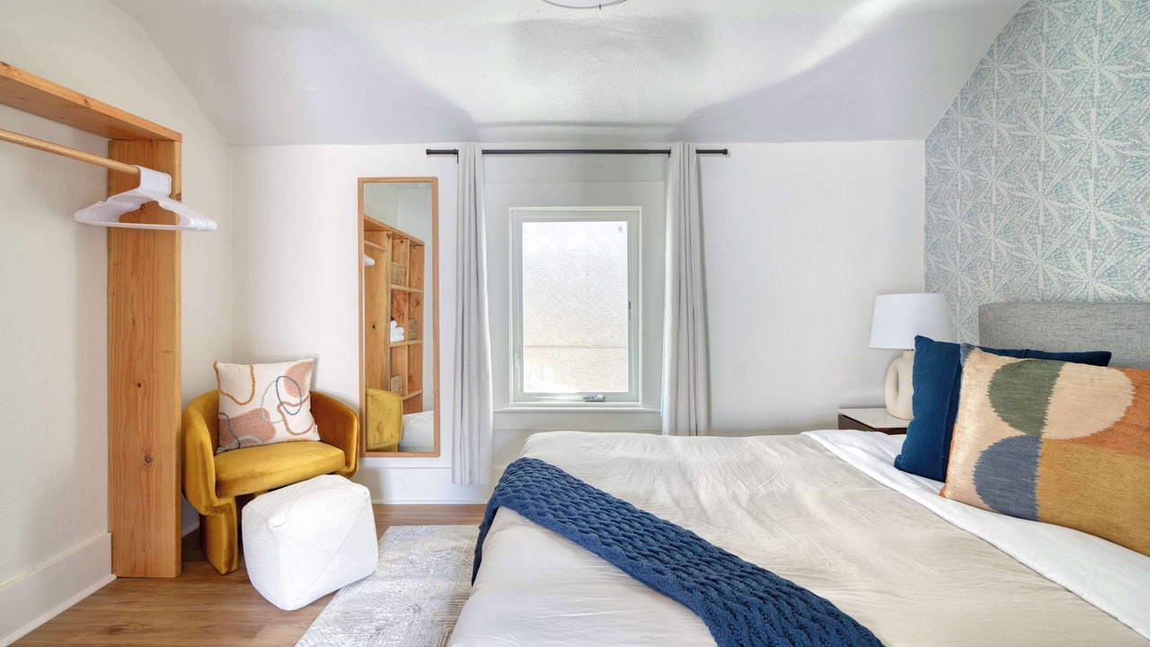 Photo of Bedroom in Uptown