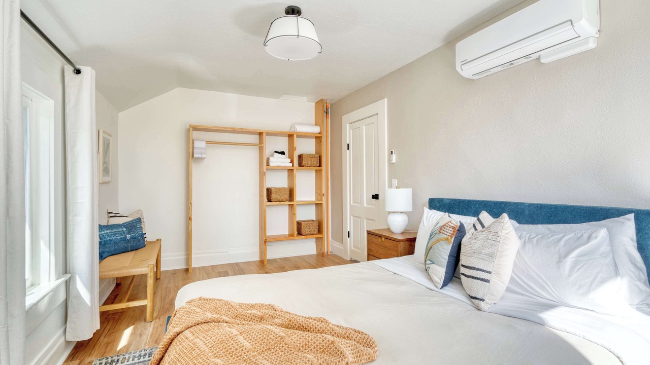 Photo of Bedroom in Uptown