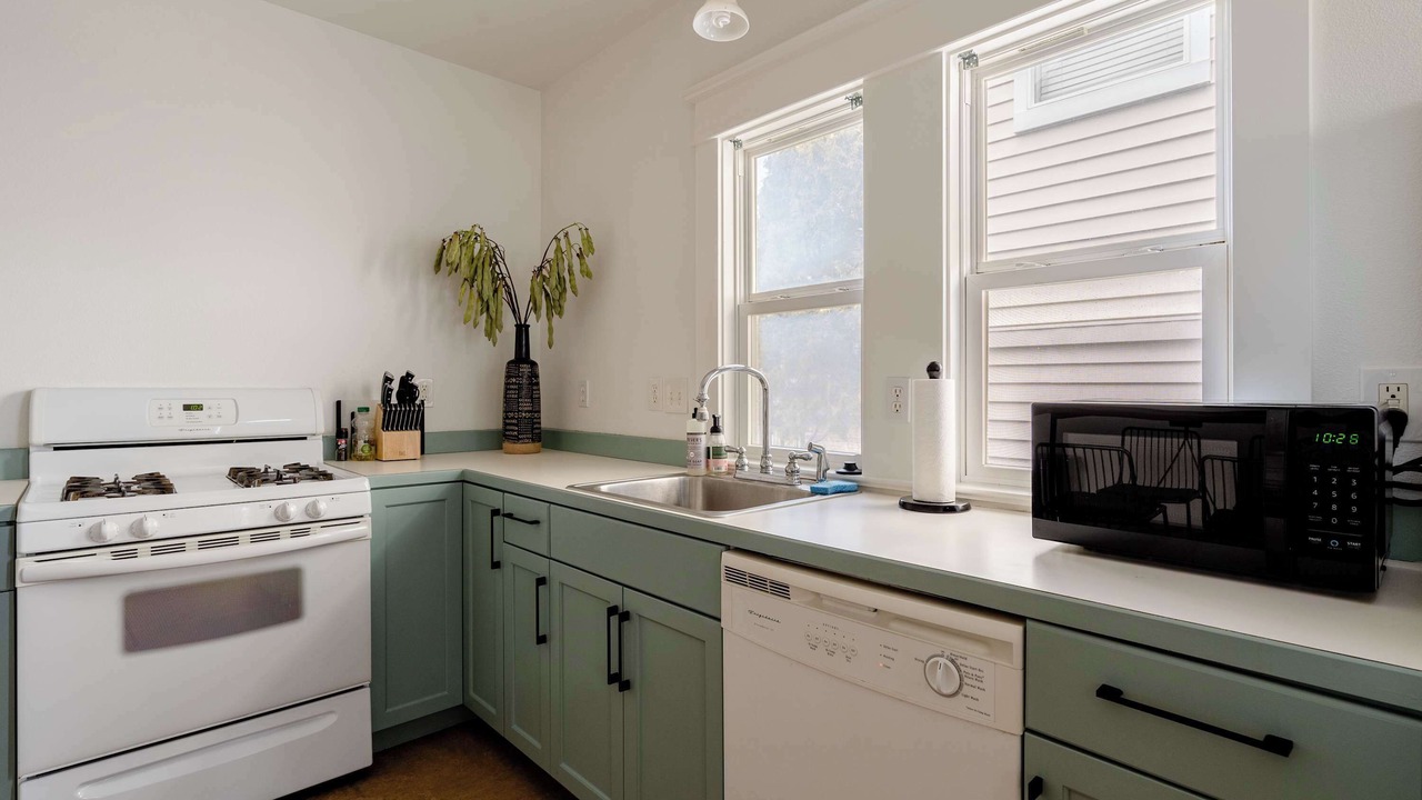 Photo of Kitchen in Mississippi District