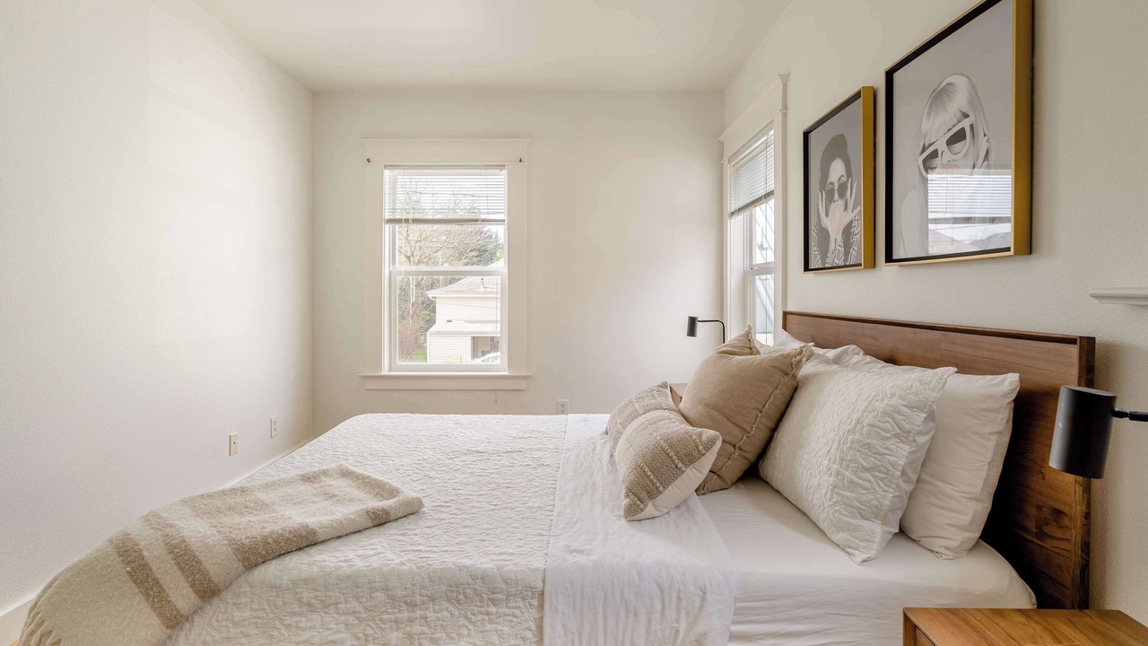 Photo of Bedroom in Mississippi District