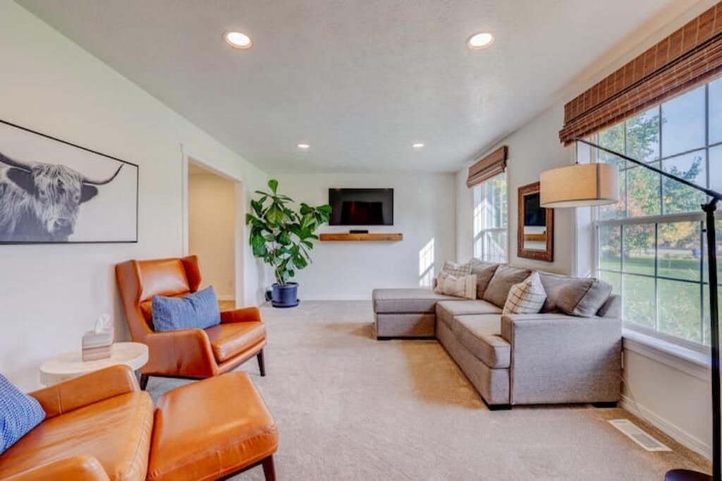 Photo of Livingroom in Southwest Ada County Alliance