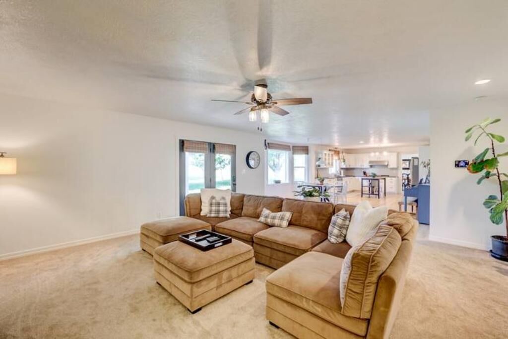 Photo of Livingroom in Southwest Ada County Alliance