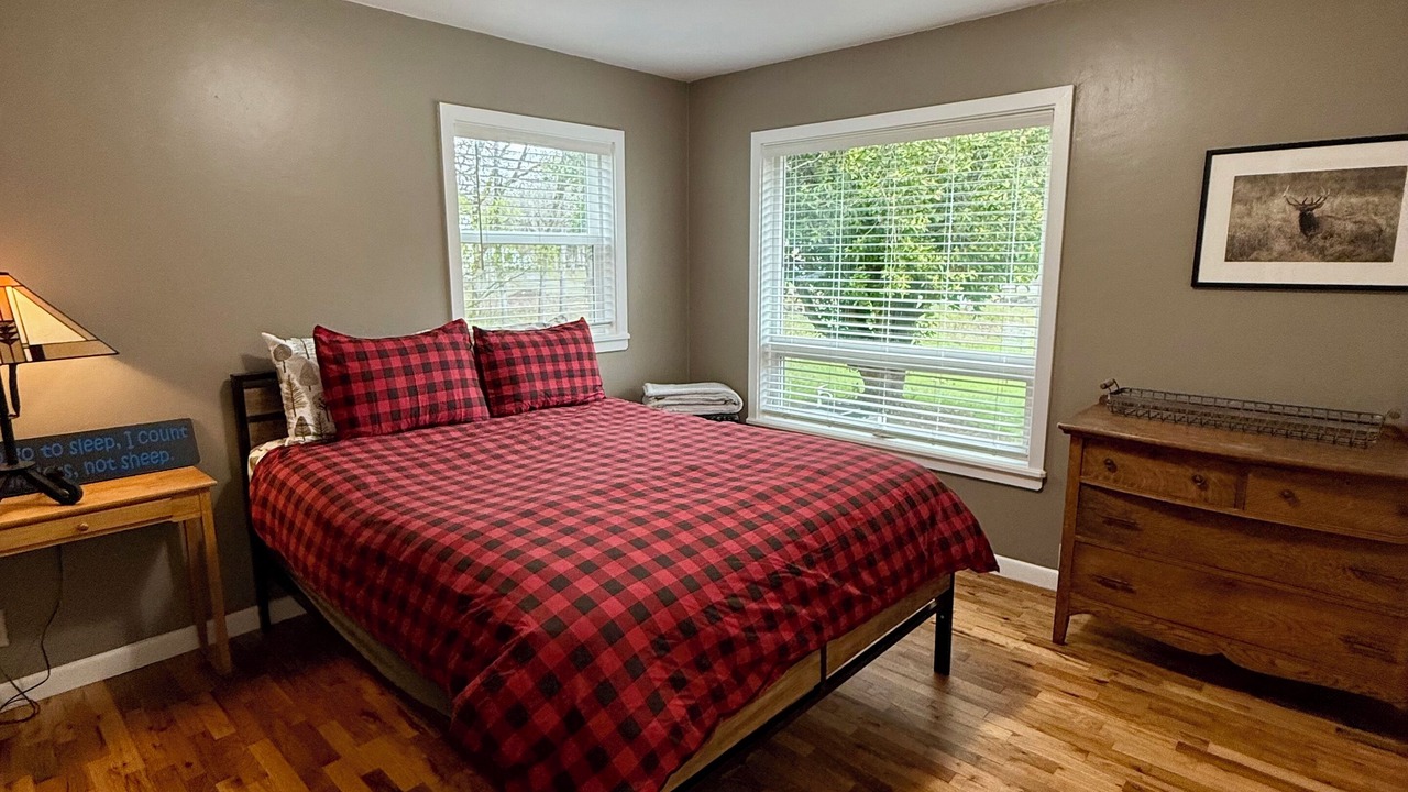 Photo of Bedroom in Trail