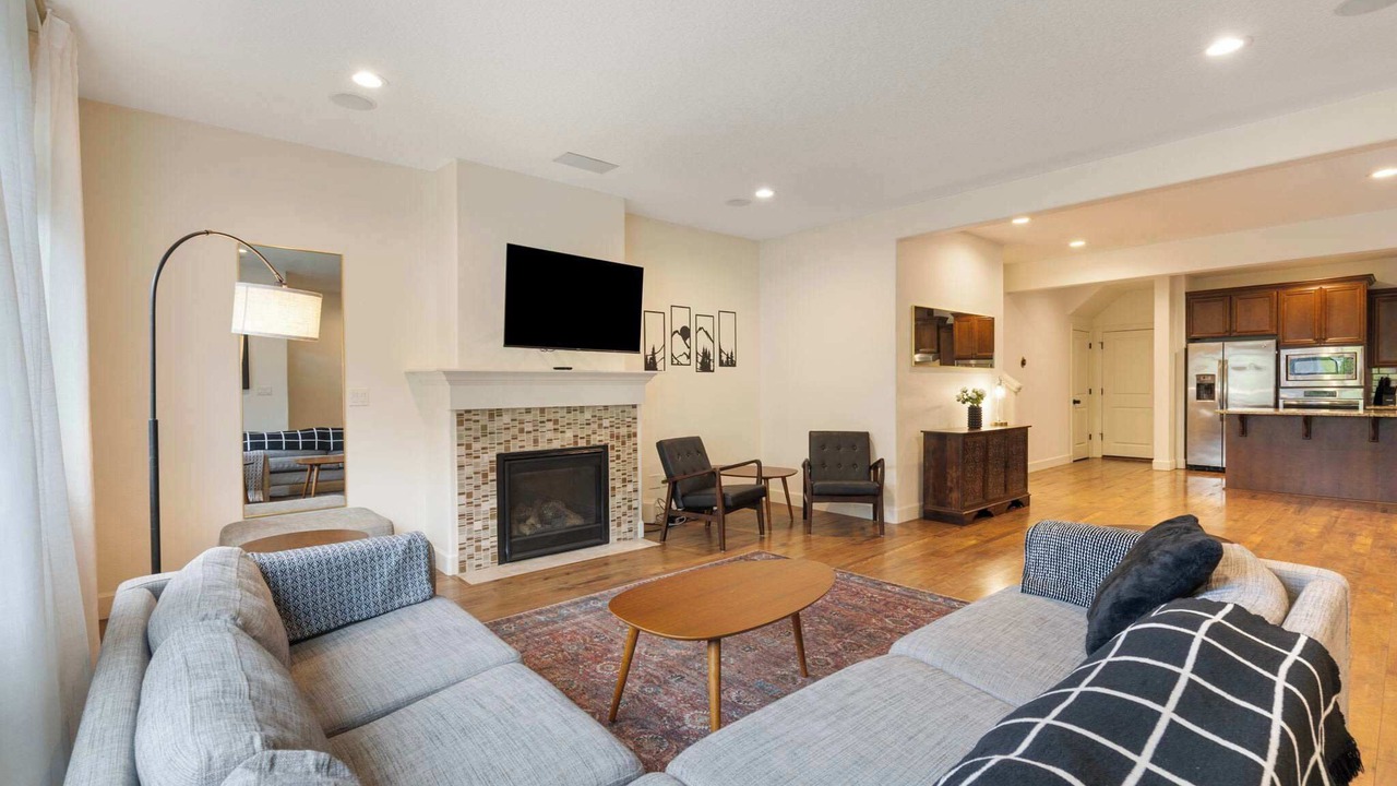 Photo of Livingroom in Hillsboro