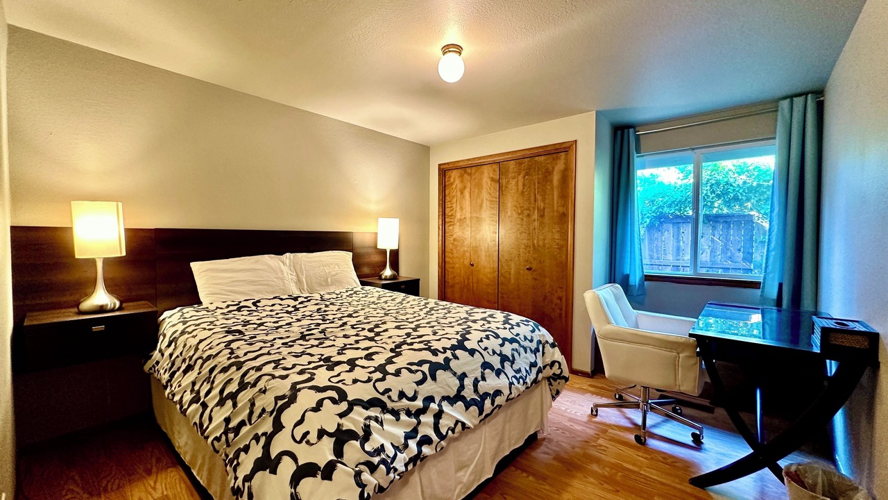 Photo of Bedroom in Albany