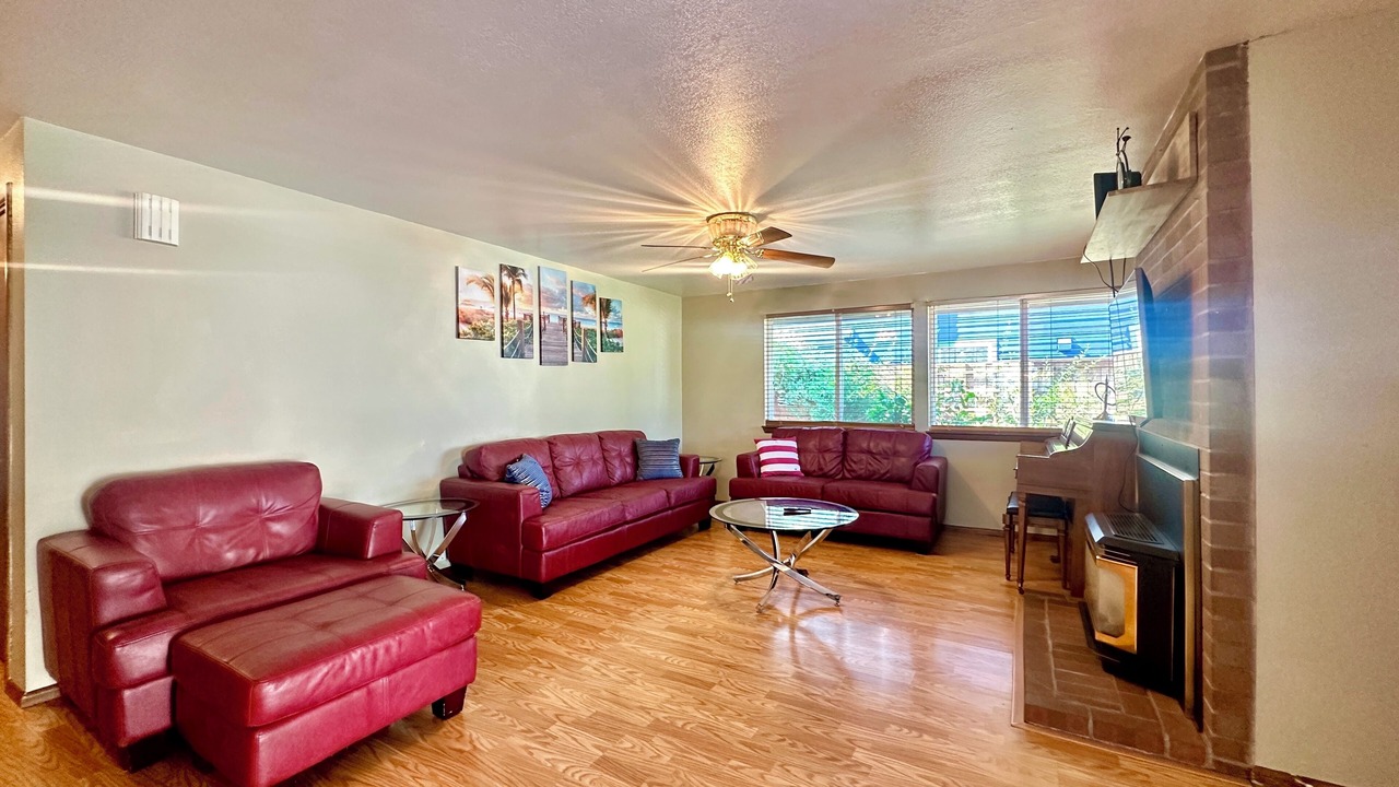Photo of Livingroom in Albany