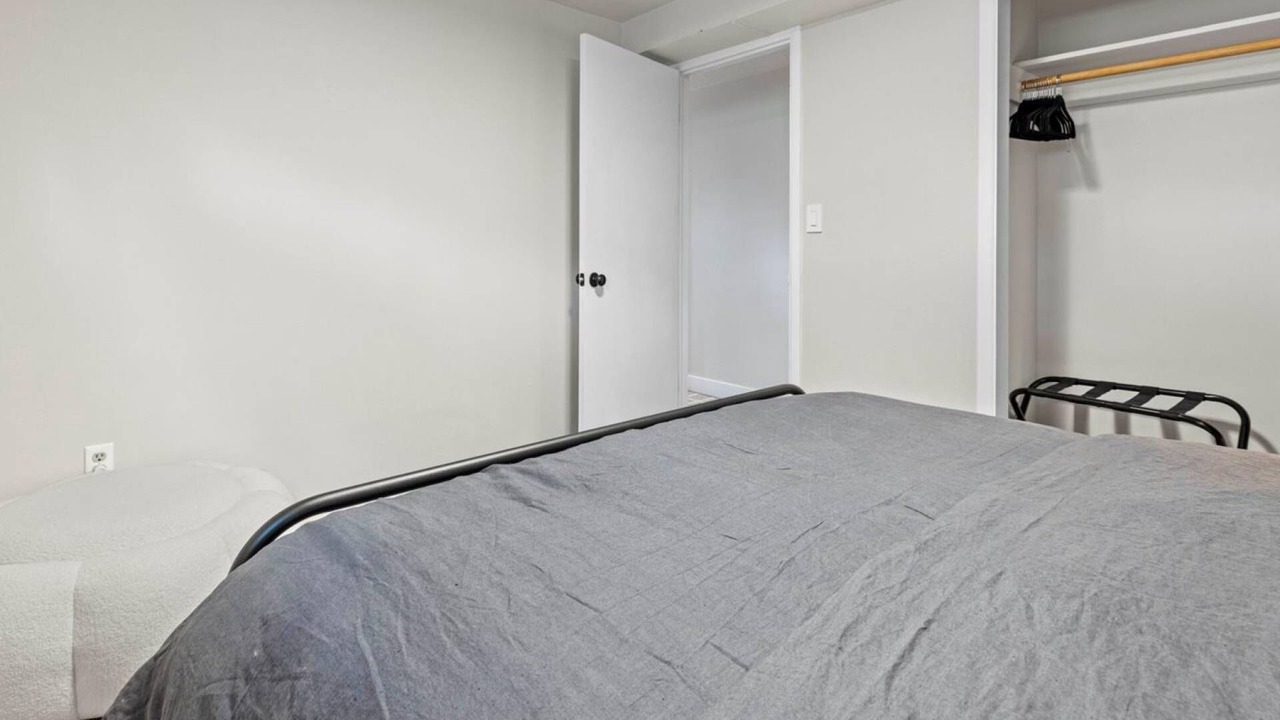 Photo of Bedroom in Central Rim
