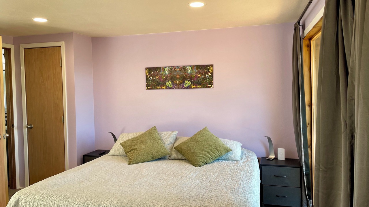 Photo of Bedroom in Rogue River
