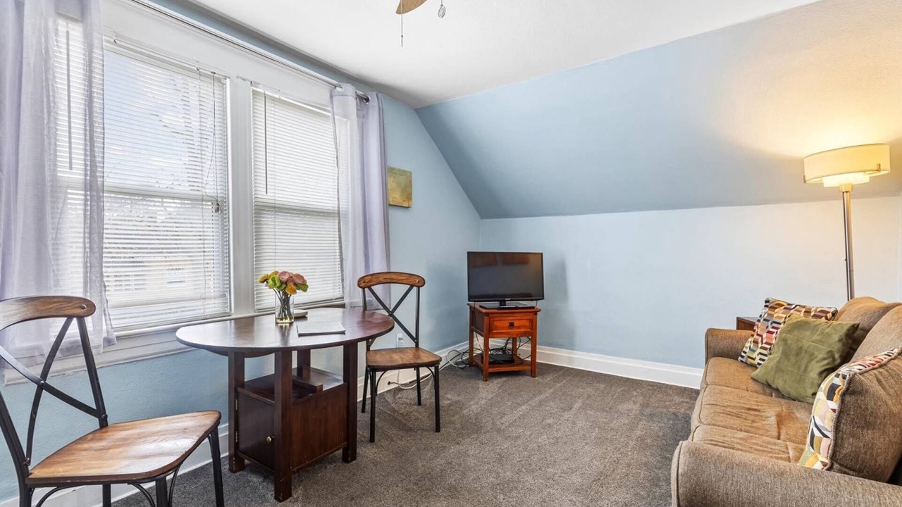 Photo of Livingroom in North End