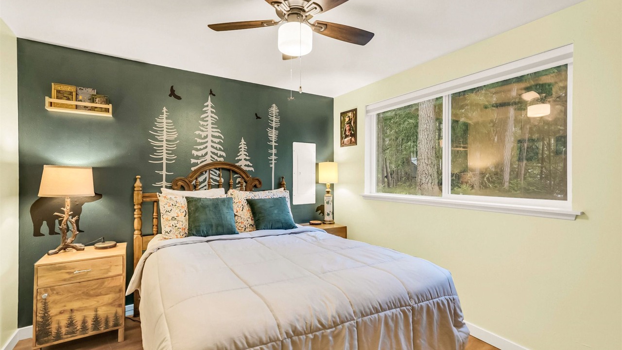 Photo of Bedroom in Anderson Island