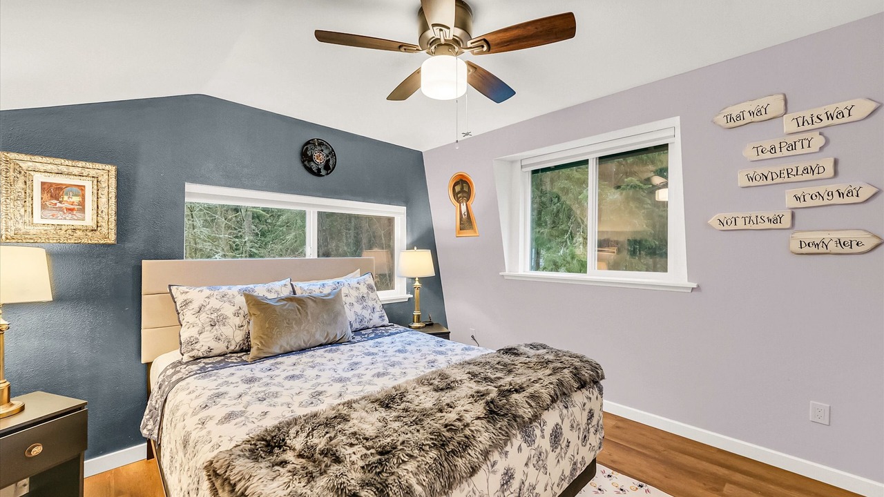 Photo of Bedroom in Anderson Island