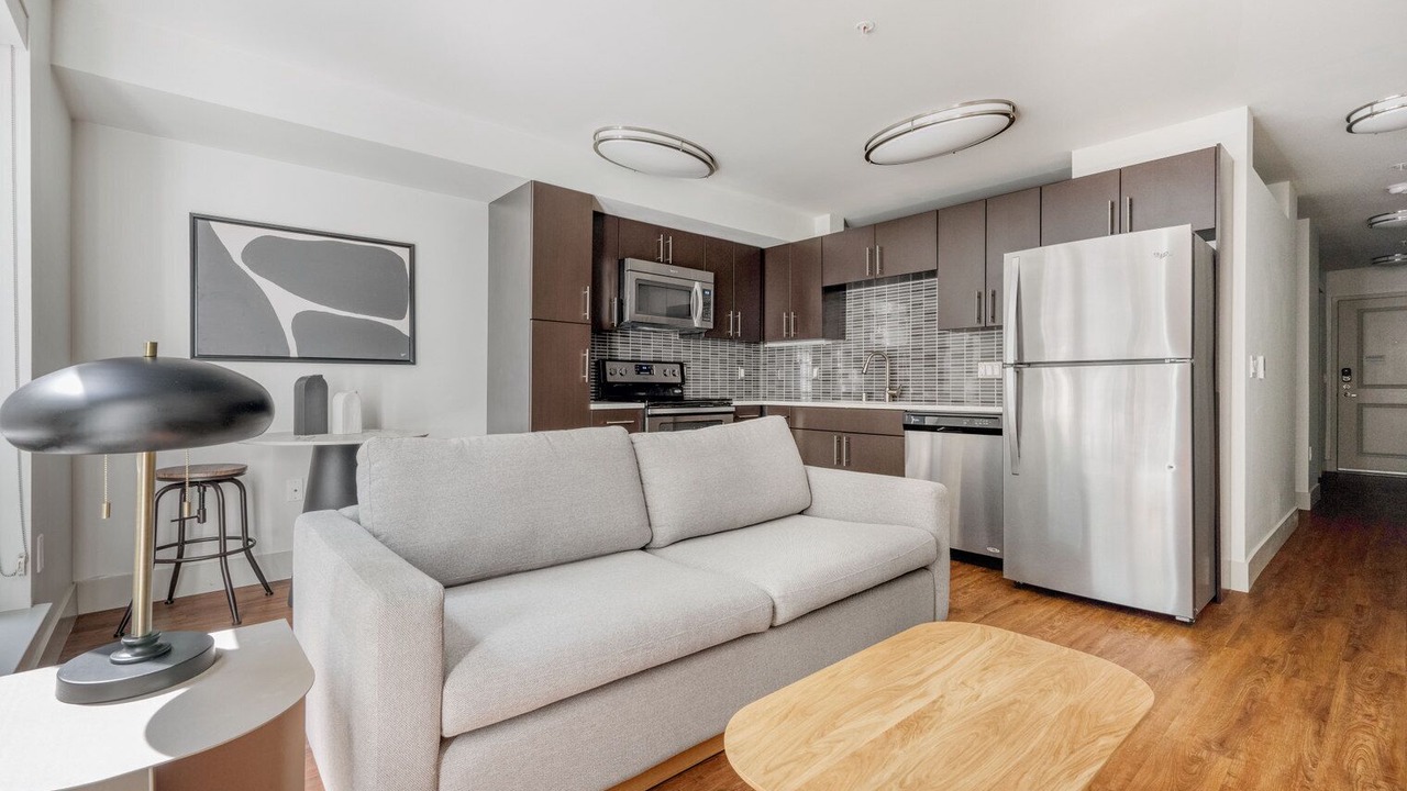 Photo of Livingroom in West Bellevue