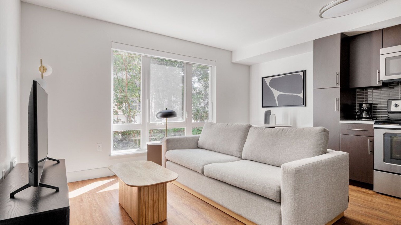 Photo of Livingroom in West Bellevue