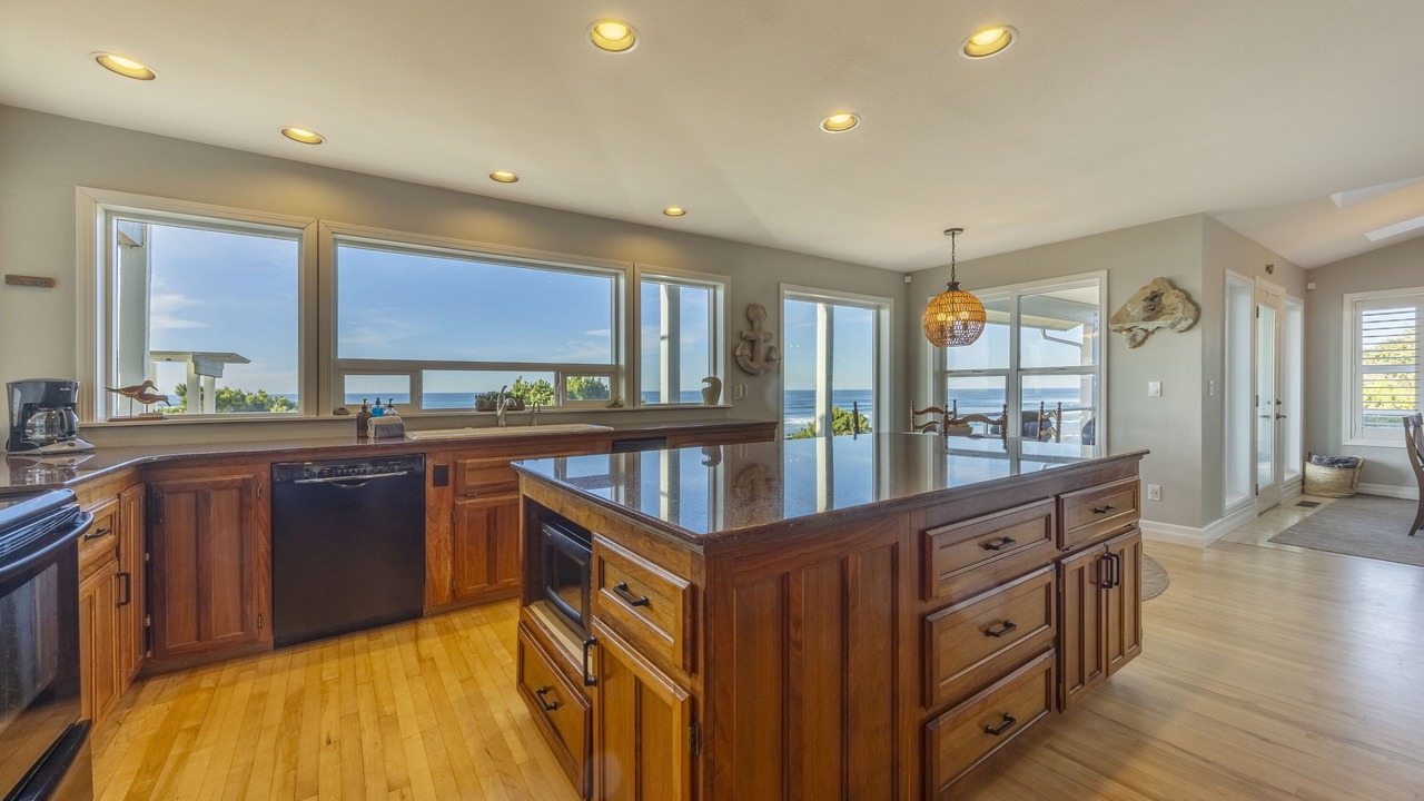 Photo of Kitchen in Seal Rock