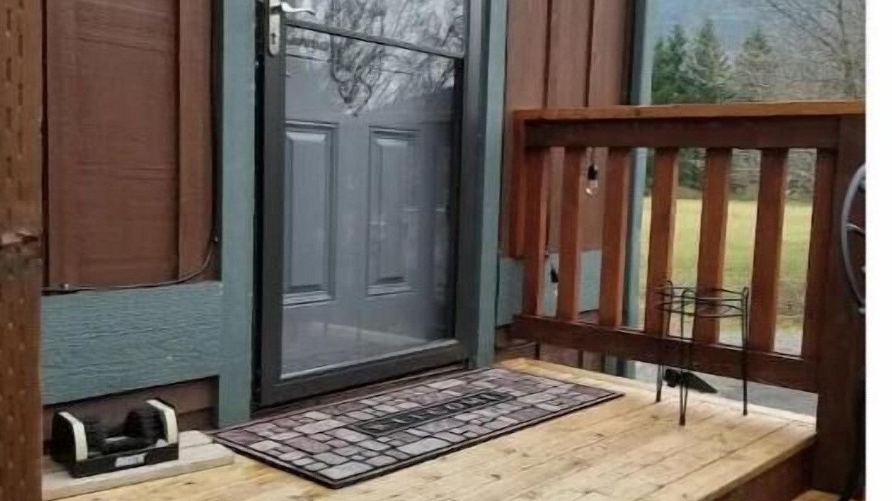 Photo of Outdoor in Tanner