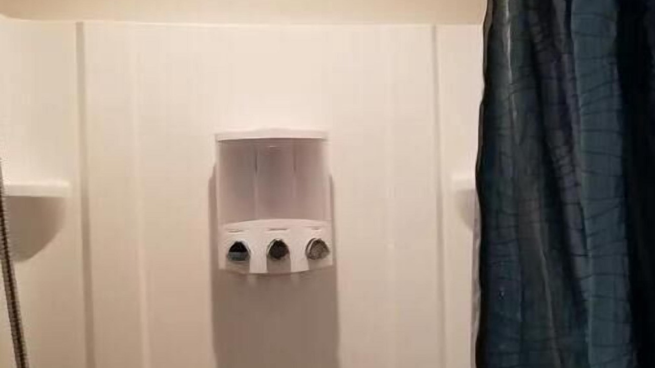 Photo of Bathroom in Tanner