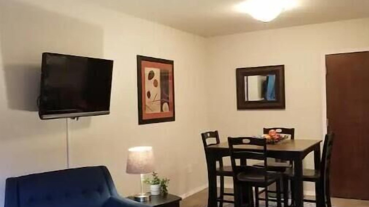Photo of Livingroom in Tanner