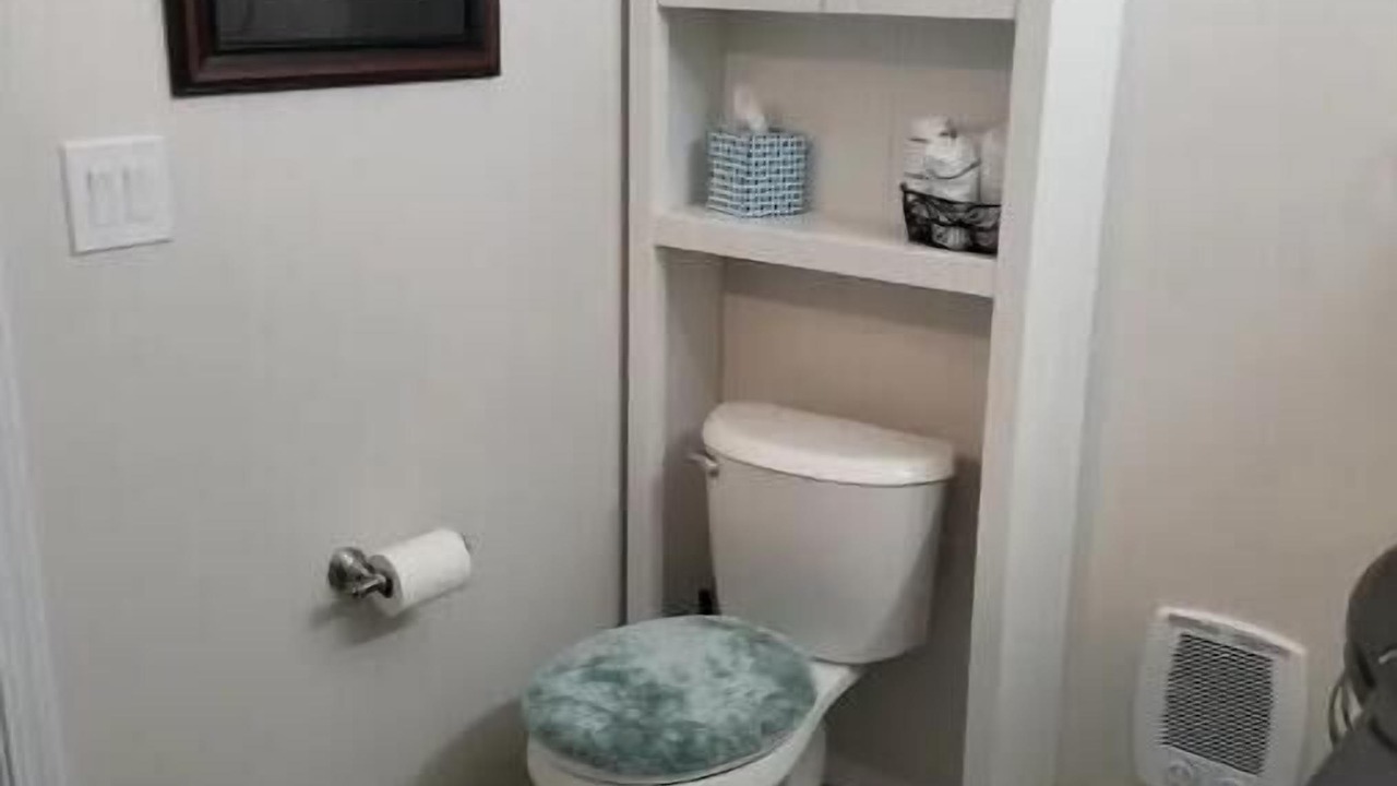 Photo of Bathroom in Tanner