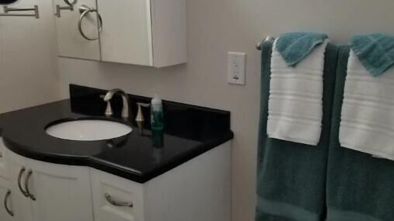 Photo of Bathroom in Tanner