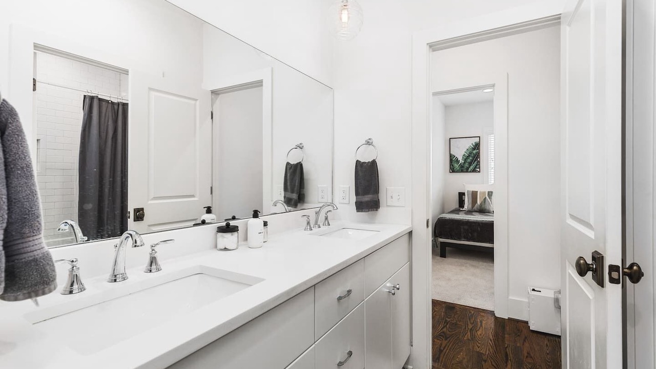 Photo of Bathroom in Edgehill