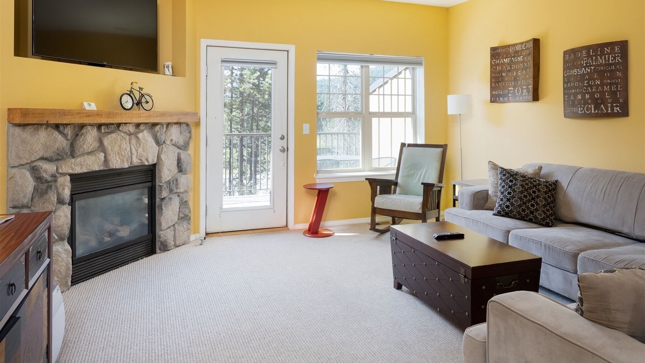 Photo of Livingroom in Government Camp