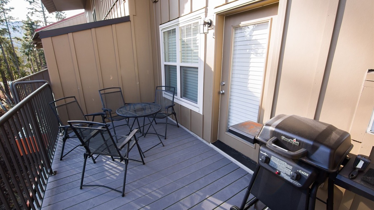 Photo of Patio Balcony in Government Camp
