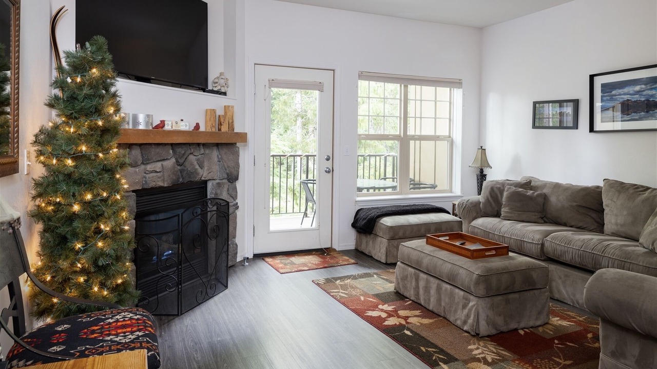 Photo of Livingroom in Government Camp