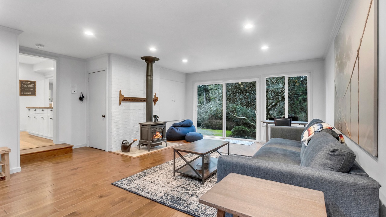 Photo of Livingroom in North Rose Hill